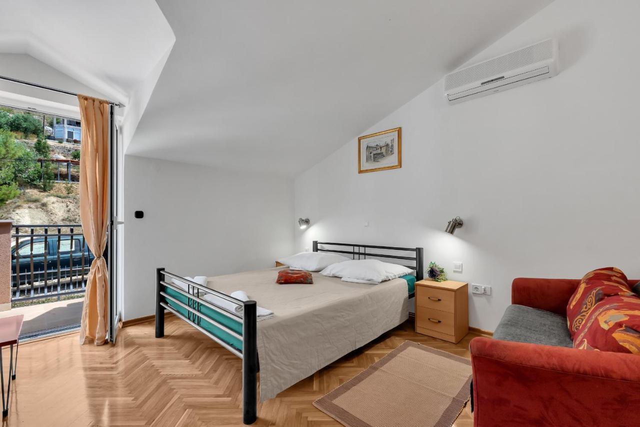 Guest House Lazeta Duce Exterior photo