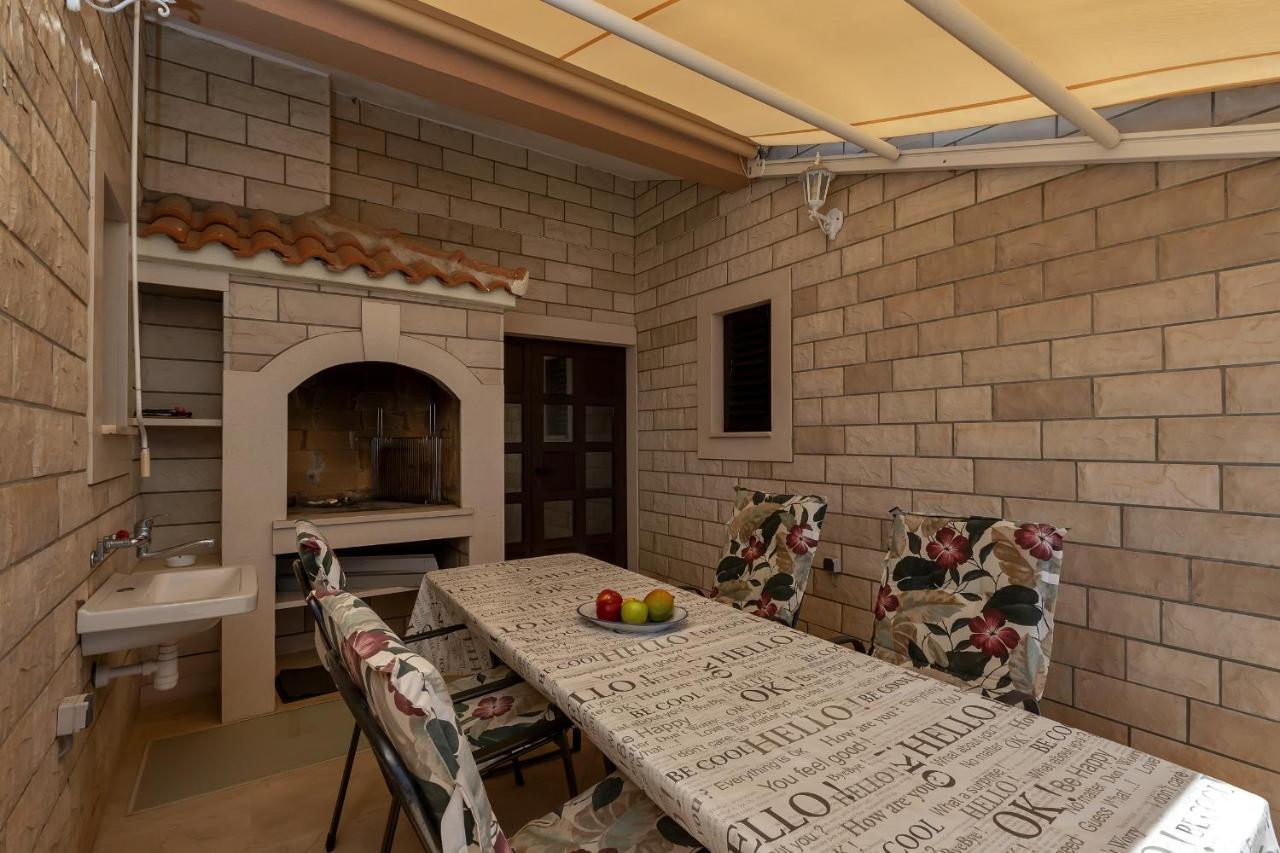 Guest House Lazeta Duce Exterior photo